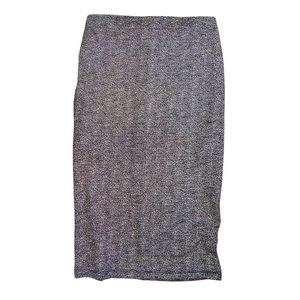 Metallic pencil skirt 🪩
